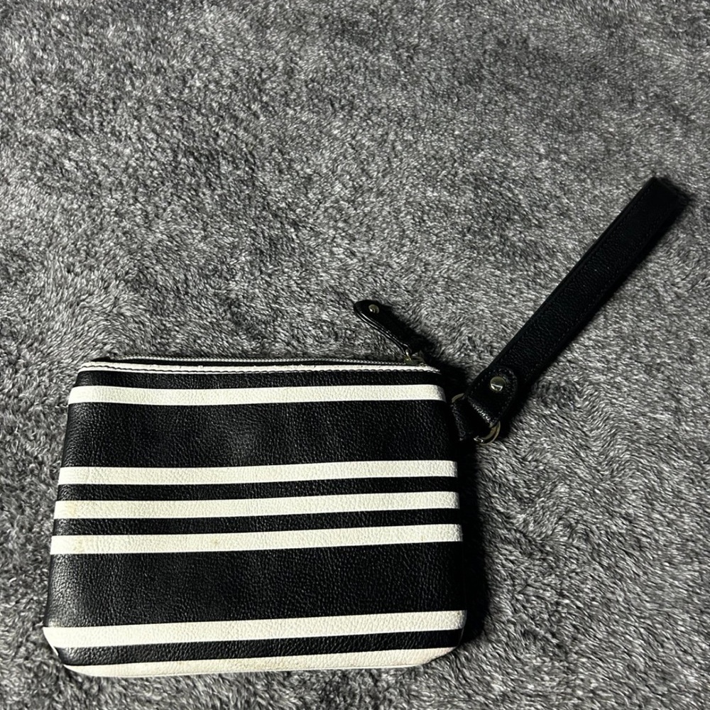 Betsey Johnson Wristlet - Picture 3 of 5